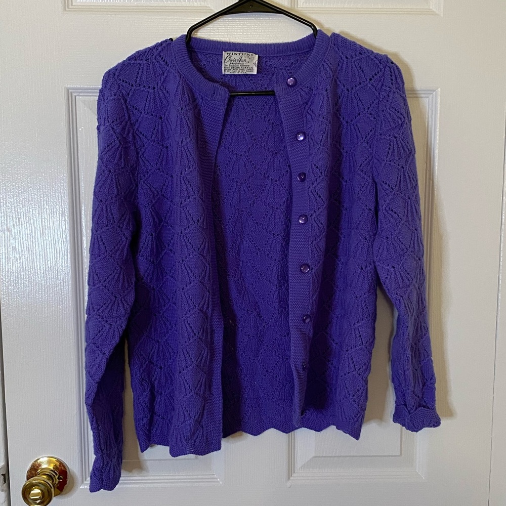 Wintuk Chris Ann 100% Acrylic Small/Medium Purple Button Cardigan